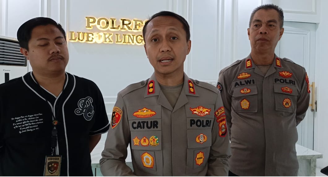 Diduga Mabuk dan Terobos Acara Yasinan, Pengemudi Mobil di Lubuklinggau Diamuk Massa